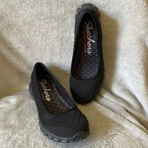 Skechers Memory Foam, slip on, black, size 7, like new